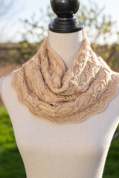 Lace Cowl Knitting Pattern