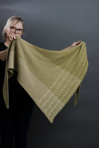 Garter & Cables Shawl Pattern
