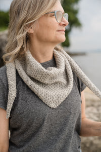 Purl Dust Triangle Scarf Pattern