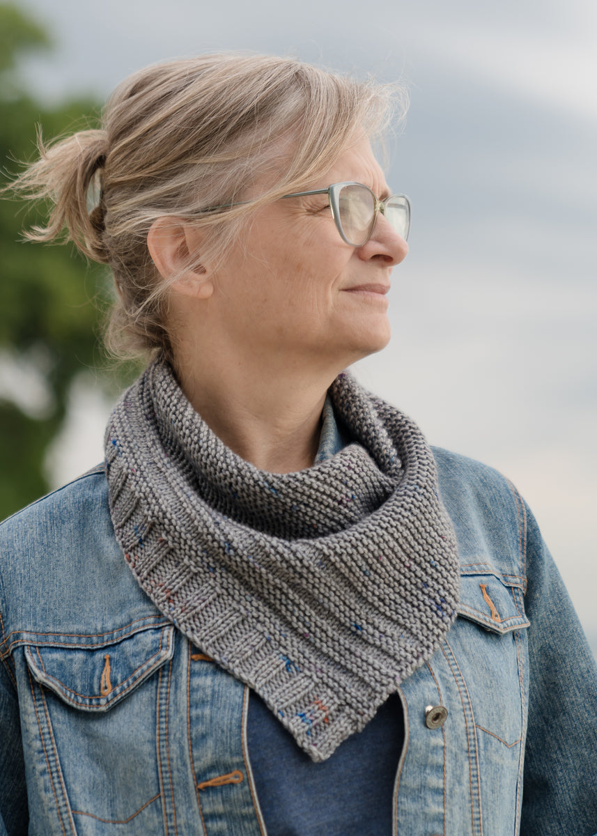 Among the Shadows Cowl – Kelene Kinnersly Designs